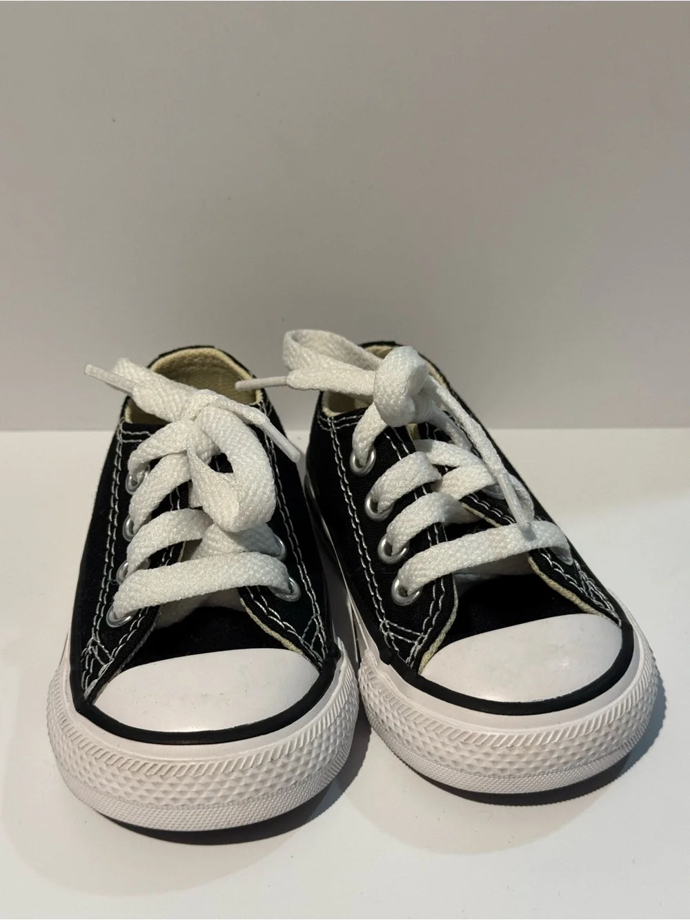 Converse classic low